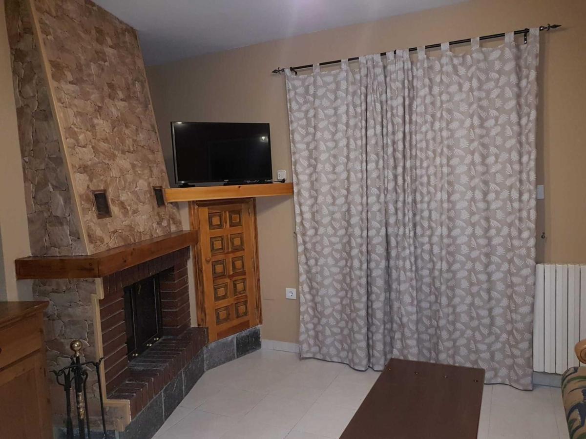 Vikerbiescas Apartment Екстериор снимка