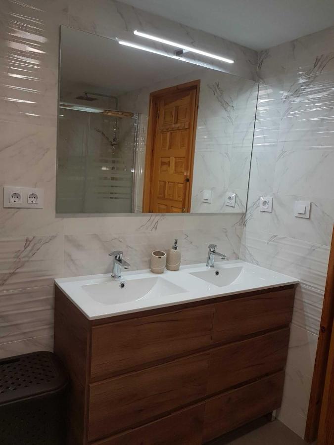 Vikerbiescas Apartment Екстериор снимка