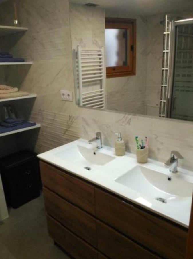 Vikerbiescas Apartment Екстериор снимка